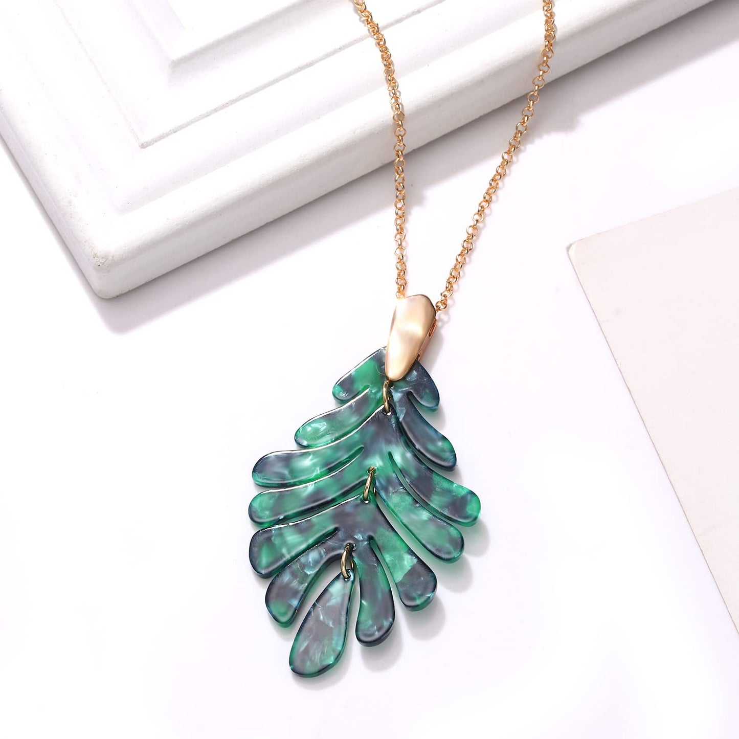 ARATLENCH Acrylic Pendant necklace Earrings – Long Statement Leaf Charm Necklace Tortoise Resin Palm Leaf Earrings Fashion Necklaces Earrings for Women Girls