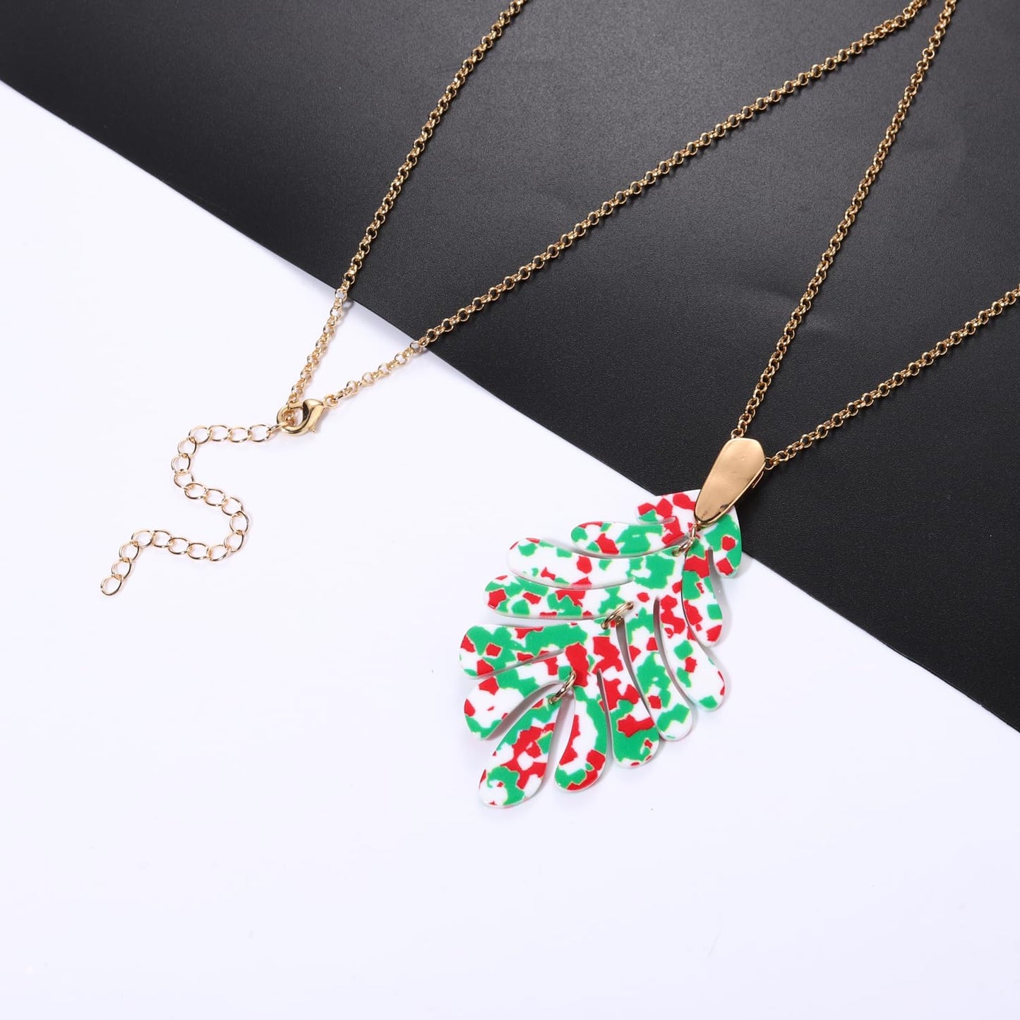 ARATLENCH Acrylic Pendant necklace Earrings – Long Statement Leaf Charm Necklace Tortoise Resin Palm Leaf Earrings Fashion Necklaces Earrings for Women Girls